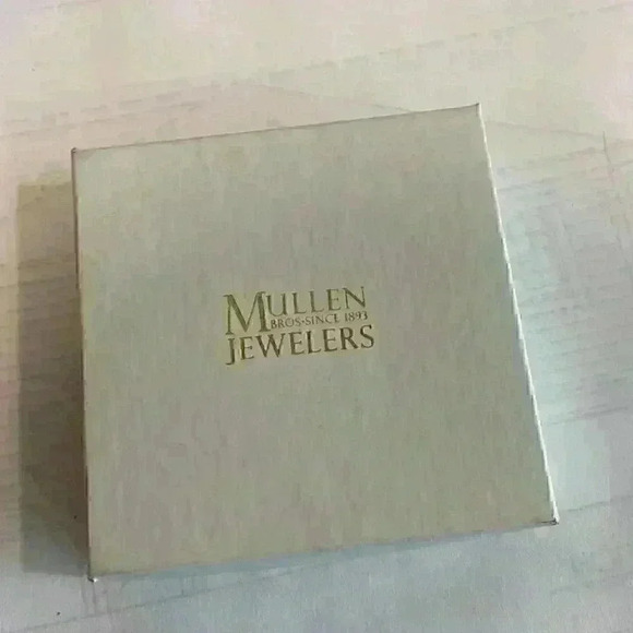 Endless Leather Bracelet with Charms - NWOT - Picture 7 of 7